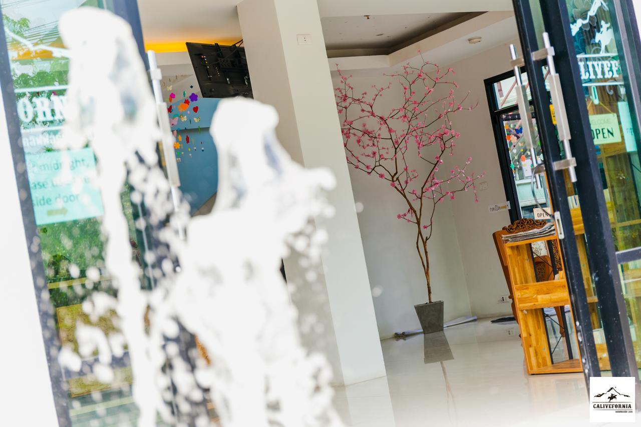 Hotel Calivefornia 2016 Chiang Rai Exterior foto