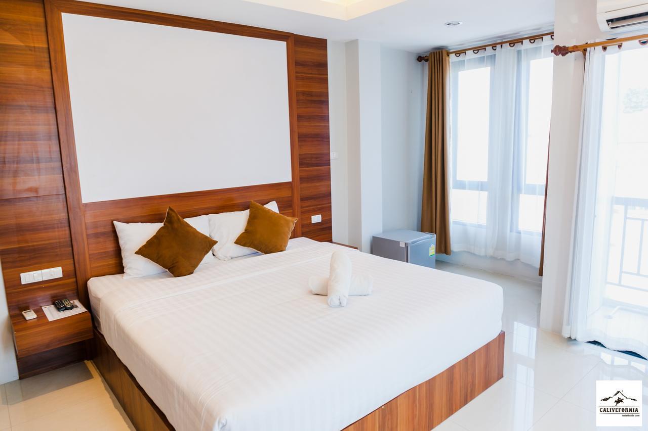 Hotel Calivefornia 2016 Chiang Rai Exterior foto